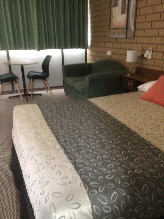 Mount Motor Motel